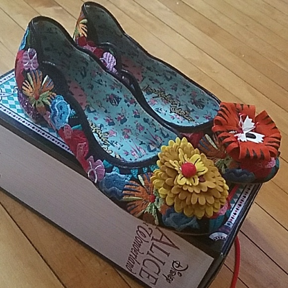 irregular choice size 9